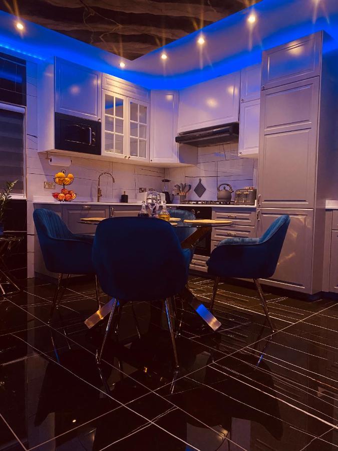 Azure Gold Apartment เซงเกลอา ภายนอก รูปภาพ