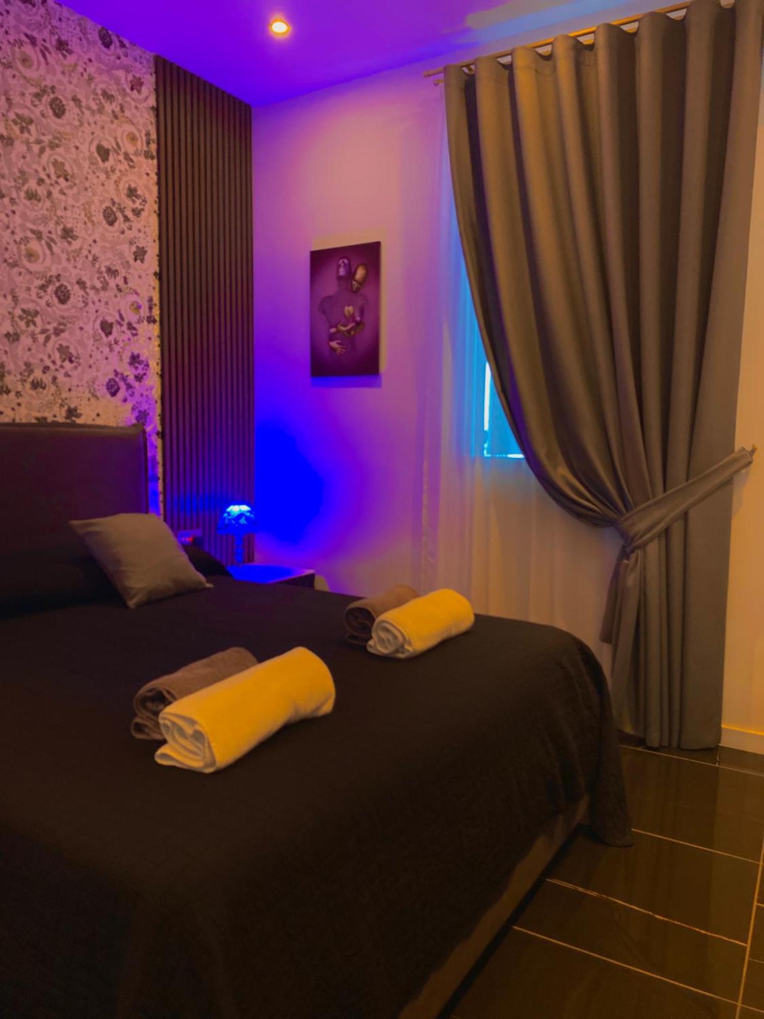 Azure Gold Apartment เซงเกลอา ภายนอก รูปภาพ